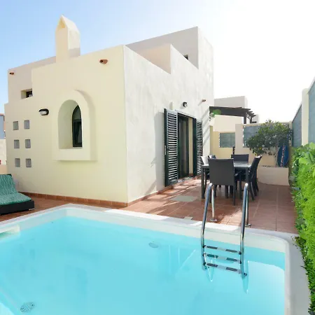 Villa Olympia House Lovely, Close To Town And Beaches With Private Pool & Fast Wifi Corralejo